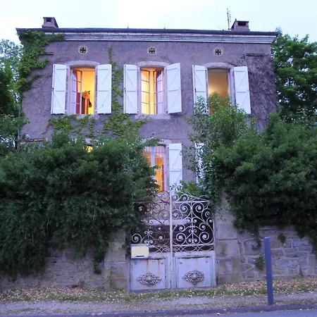 别墅 Elegant House & Surrounding,park, Walk To Town Centre *